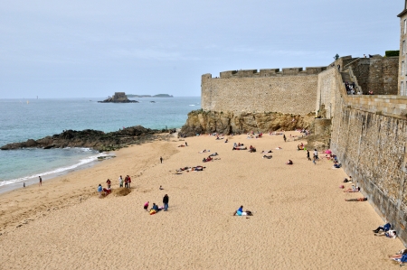 France, the picturesque city of Saint Malo in Bretagneのeditorial素材
