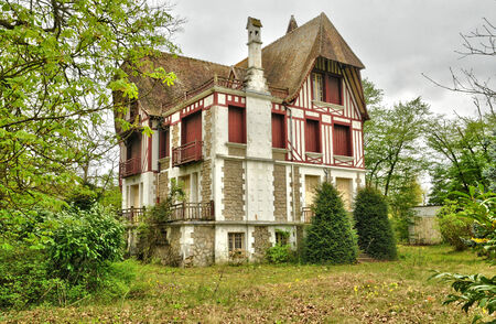 Ile de France, an old manor Verneuil sur seineのeditorial素材