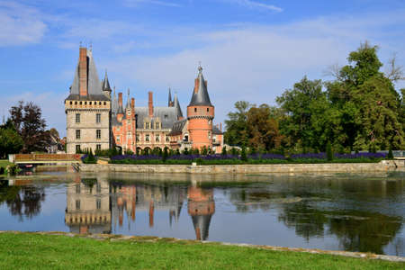 France, the picturesque castle of Maintenon in Eure et Loir;  のeditorial素材