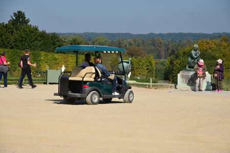 France, old car in the Versailles Palace park in Ile de Franceのeditorial素材