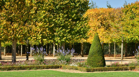 Ile de France, the Grand Trianon garden in the parc of Versailles Palaceの写真素材