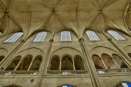 Ile de France, the picturesque collegiate church of Mantes la Jolieのeditorial素材
