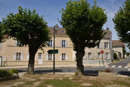 Ile de France, the picturesque village of Aincourtのeditorial素材