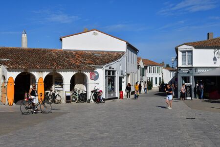 Ars en Re, France - september 26 2016 : the picturesque village in autumnのeditorial素材