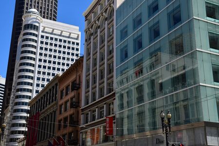 San Francisco; USA - july 13 2016 : street in the city centerのeditorial素材