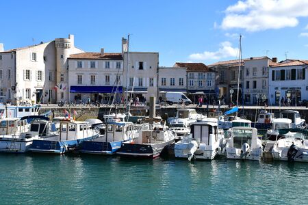 Saint Martin de Re, France - september 25 2016 : the picturesque village and boat in the portのeditorial素材