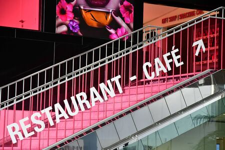 Roissy en France, France - july 6 2016 : restaurant in the Charles de Gaulle airportのeditorial素材