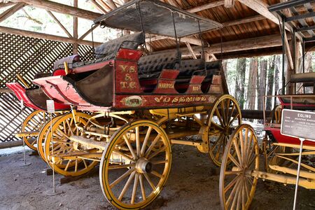 USA - july 12 2016 : horse drawn carriage in the Yosemite National Parkのeditorial素材