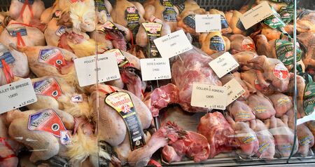 Saint Germain en Laye, France - june 12 2016 : the picturesque market every sundayのeditorial素材