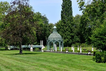 Chantilly, France - august 14 2016 : park of the castle of Chantillyのeditorial素材