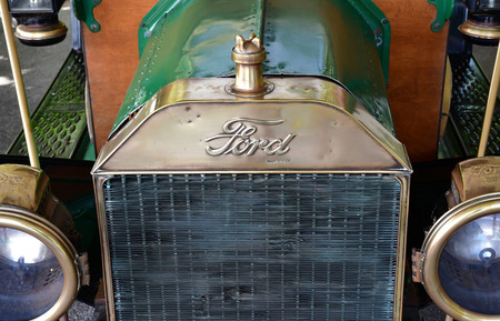 San Luis Obispo, USA - july 15 2016 : an old car in apple farm hotelのeditorial素材