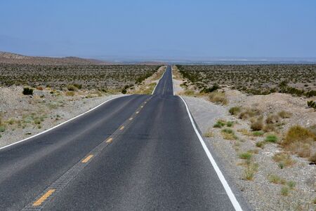 Las Vegas, USA - july 11 2016 : a road in the desertのeditorial素材