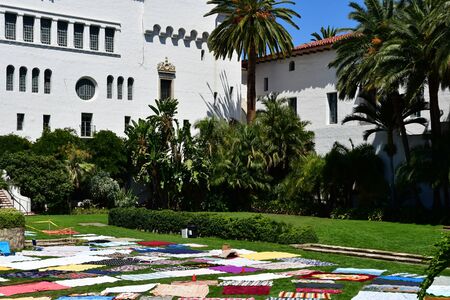 Santa Barbara, USA - july 15 2016 : beach towel exhibition near law courtのeditorial素材