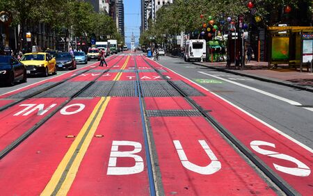 San Francisco; USA - july 13 2016 : street in the city centerのeditorial素材