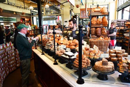 San Francisco; USA - july 13 2016 : Boudin, a famous French bakery and food shopのeditorial素材