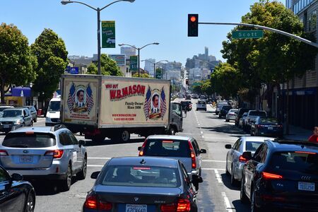 San Francisco; USA - july 13 2016 : street in the city centerのeditorial素材