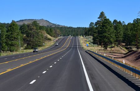 Arizona, USA - july 8 2016 : the road between Monument Valley and Flagstaffのeditorial素材