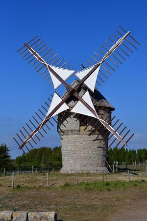 Batz sur Mer, France - april 13 2017 : the de la Falaise wind millのeditorial素材