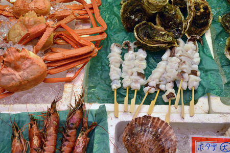 Kanazawa, Japan - august 3 2017 : seafood at the Omicho Ichiba marketのeditorial素材