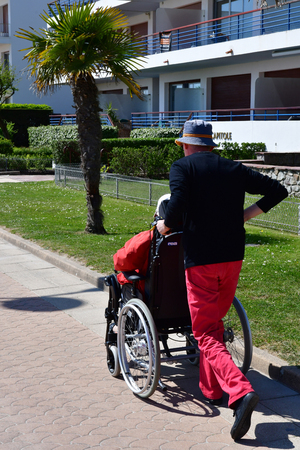 La Baule Escoublac, France - april 13 2017 : the picturesque city in springのeditorial素材
