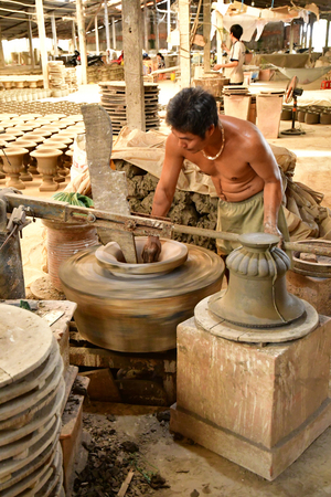 Vinh Long, Socialist Republic of Vietnam - august 17 2018 : the brickworks and pottery workshopのeditorial素材