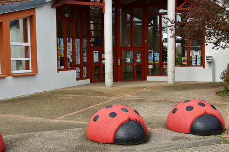 Vernouillet; France - april 7 2017 : modern school in the city centerのeditorial素材
