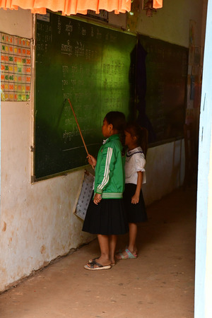 Koh Chen; Kingdom of Cambodia - august 21 2018 : the primary schoolのeditorial素材