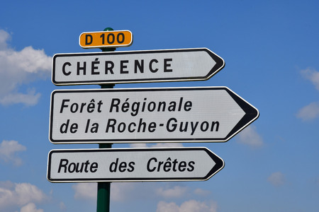 Cherence, France - april 3 2017 : the picturesque village in springの写真素材