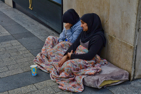 Paris; France - april 2 2017 : homeless people in the 8 th arrondissementのeditorial素材