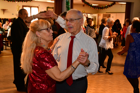 Paris, France - december 13 2018 : retired person are dancingのeditorial素材
