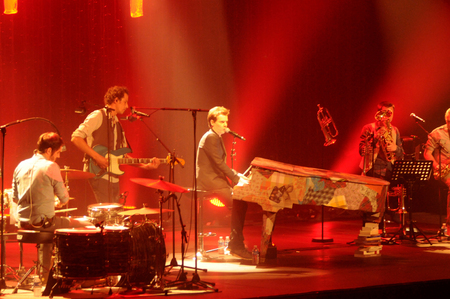 Les Mureaux; France - may 8 2018 : the Benabar showのeditorial素材