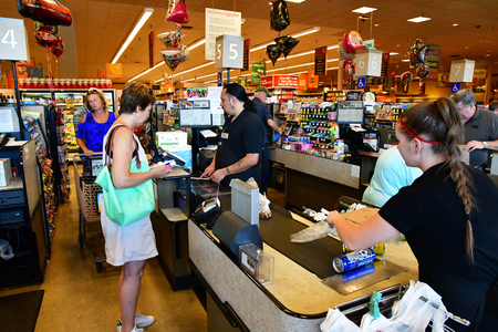 Oakhurst, USA - july 12 2016 : checkout in a supermarketのeditorial素材