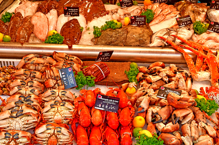 Trouville, France - august 18 2016  : a stall of seafood on fish marketのeditorial素材