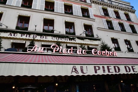 Paris; France - december 19 2017 : Au pied de cochon, a famous brasserie since 1947のeditorial素材