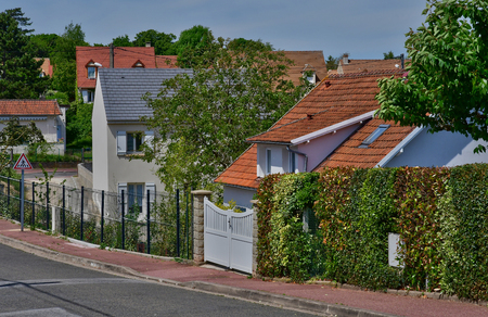 Verneuil sur Seine; France - may 17 2017 : the city centerのeditorial素材