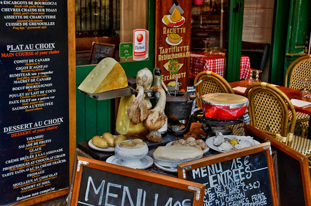 Paris; France - april 2 2017 : restaurant in the Saint Severin streetのeditorial素材