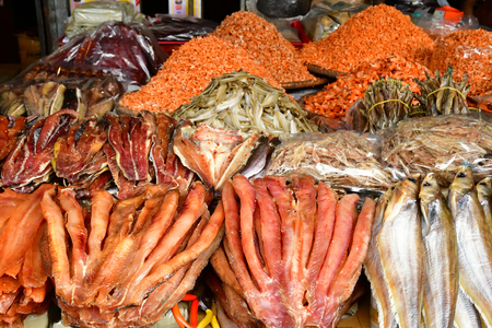 Phnom Penh; Kingdom of Cambodia - august 20 2018 : the covered market built by the French in 1937のeditorial素材