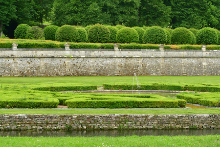 Villarceaux, France - june 9 2019 : the historical castle parkのeditorial素材