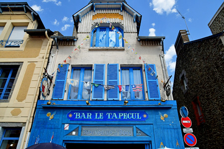 Cancale; France - july 25 2019 : restaurantのeditorial素材