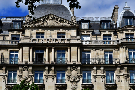 Paris; France - april 2 2017 : the Avenue des Champs Elysees in the 8 th arrondissementのeditorial素材