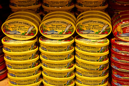 Saint Malo; France - july 28 2019 : preparation for sandwich tinのeditorial素材