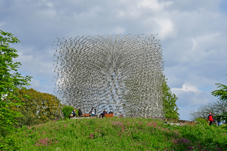 London; Kew, England - may 5 2019 : sculpture in the Kew Royal Botanic Gardensのeditorial素材