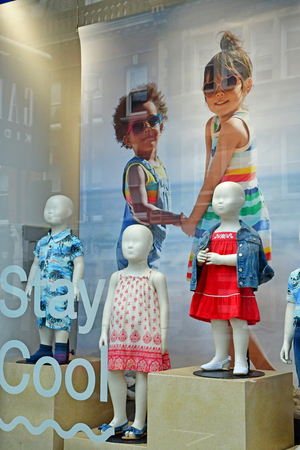 London; Hampstead, England - may 6 2019 : cloth shop in the Saint John wood districtのeditorial素材
