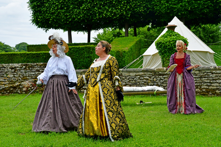 Villarceaux, France - june 9 2019 : party in the historical castle parkのeditorial素材