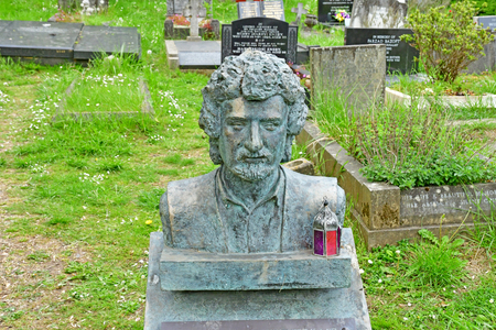 London, England - may 6 2019 : the Highgate cemetery opened in 1839のeditorial素材