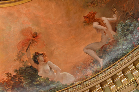 Paris; France - august 4 2018 : the Opera de Parisのeditorial素材