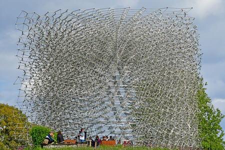 London; Kew, England - may 5 2019 : sculpture in the Kew Royal Botanic Gardensのeditorial素材