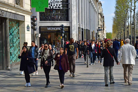 Paris; France - march 31 2019 : the Champs Elyseesのeditorial素材