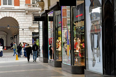 London, England -  may 3 2019 : cloth shop in the Covent Garden districtのeditorial素材