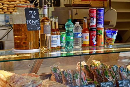 Saint Malo, France - september 7 2020: snacks shop in the walled cityのeditorial素材